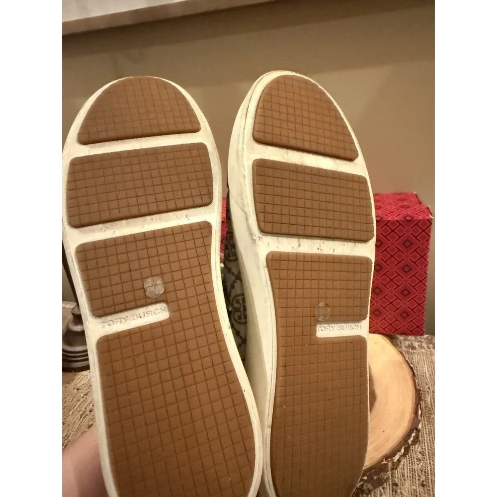 Tory Burch T Monogram Ladybug Court Sneaker 10.5M Beige Logo Red Leather Retro